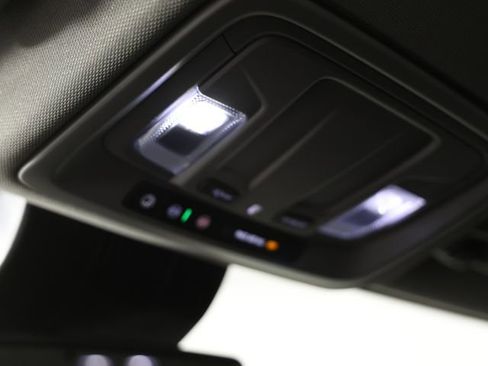 Used 2025 Chevrolet Silverado 2500 Custom w/ Custom Value Package image 10