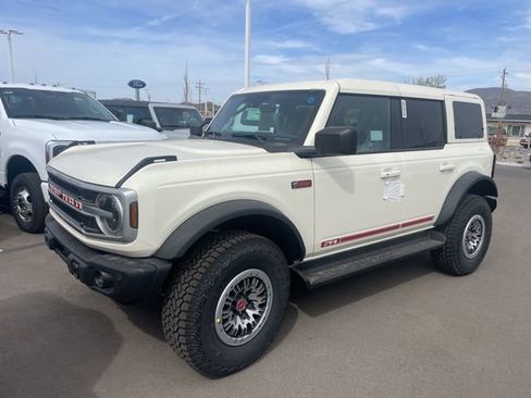 New 2026 Ford Bronco Outer Banks image 2