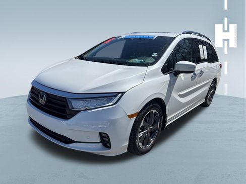 Used 2022 Honda Odyssey Elite image 3