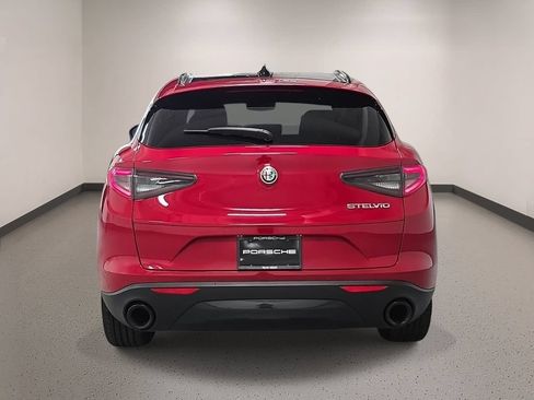Used 2024 Alfa Romeo Stelvio Sprint RWD image 6