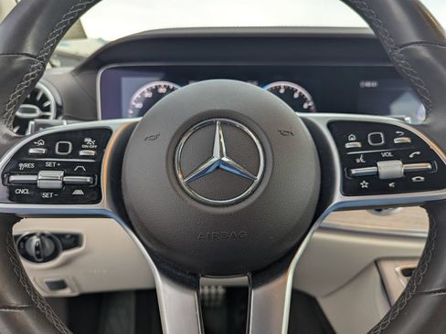 Used 2019 Mercedes-Benz E 450 4MATIC Cabriolet image 19