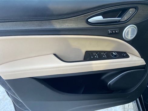 Used 2023 Alfa Romeo Stelvio Ti Lusso w/ Quick Order Package 22X Lusso image 12
