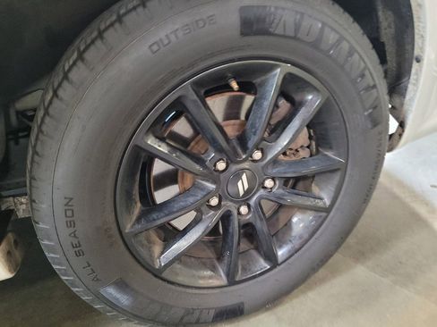 Used 2020 Dodge Grand Caravan SXT w/ Driver Convenience Group image 31