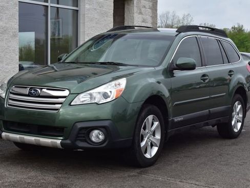Used 2013 Subaru Outback 2.5i Limited w/ Moonroof Pkg AWD/4WD image 16