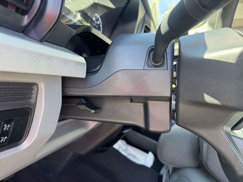 Used 2025 Ford F250 XLT image 22