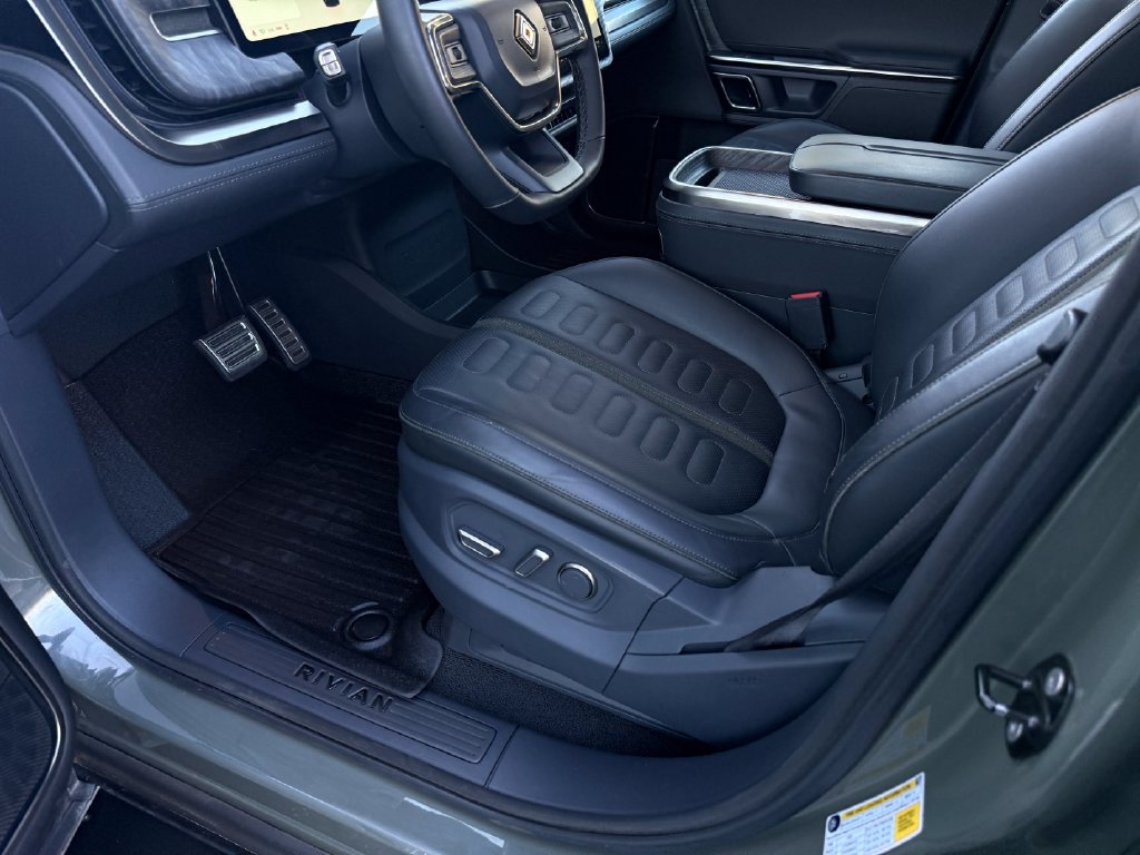 Used 2022 Rivian R1S Launch Edition Quad AWD/4WD image 20