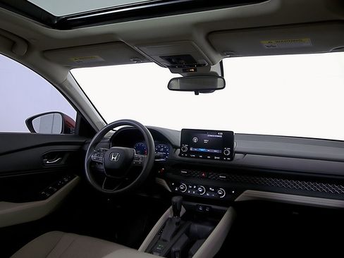 Used 2023 Honda Accord EX image 14