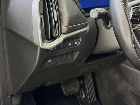 Used 2024 MAZDA CX-90 Plug-In Hybrid w/ Preferred image 17