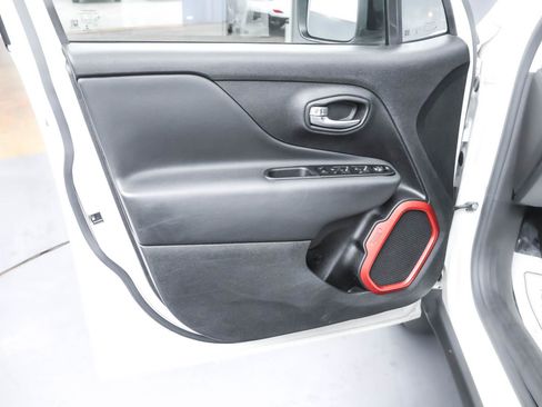 Used 2022 Jeep Renegade Trailhawk w/ Sun/Sound Group image 25