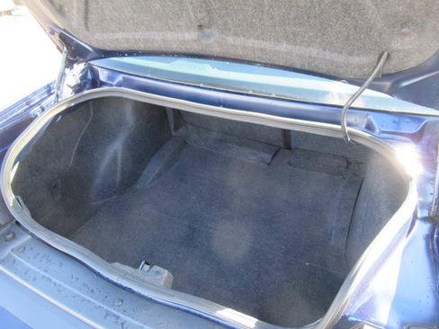 Used 2015 Dodge Challenger R/T Plus image 5