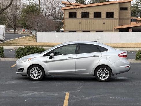 Used 2014 Ford Fiesta Titanium image 8