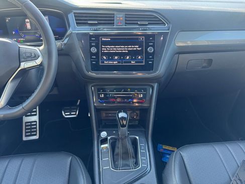 Certified 2023 Volkswagen Tiguan SE R-Line image 11