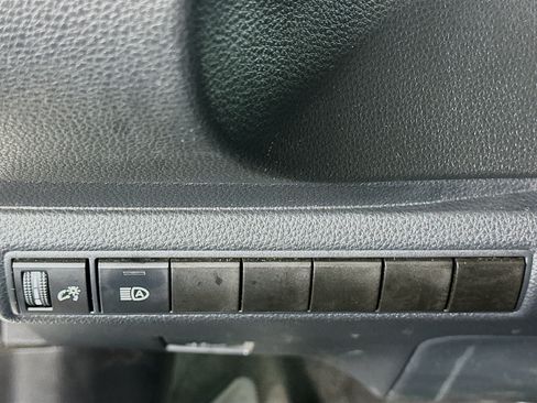Used 2020 Toyota Corolla LE FWD image 16