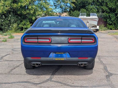 Used 2022 Dodge Challenger SXT w/ Plus Package image 4