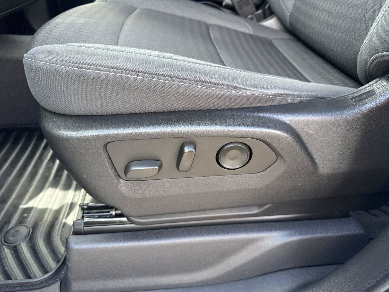 Used 2022 Chevrolet Silverado 1500 Custom w/ LPO, Dark Essentials Package AWD/4WD image 12