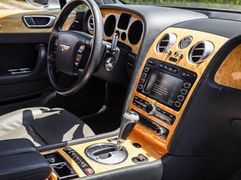 Used 2006 Bentley Flying Spur Flying Spur AWD/4WD image 23