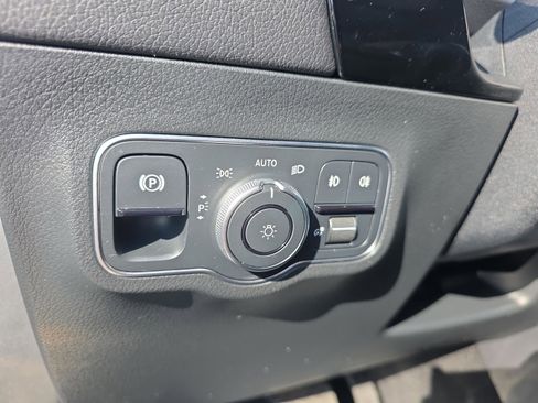 Certified 2025 Mercedes-Benz GLA 250 image 22