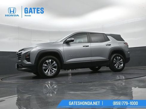 Used 2025 Chevrolet Equinox LT AWD/4WD image 42