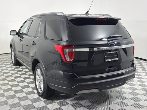 Used 2019 Ford Explorer XLT w/ Equipment Group 201A FWD image 7