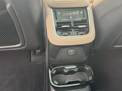 Used 2026 Volvo XC90 T8 Ultra AWD/4WD image 17