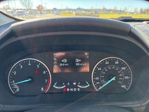 Used 2020 Ford EcoSport SE w/ SE Convenience Package image 26