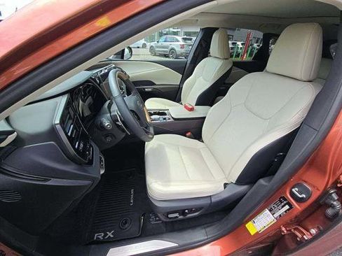 Used 2025 Lexus RX 350 Premium Plus w/ Convenience Package AWD/4WD image 6