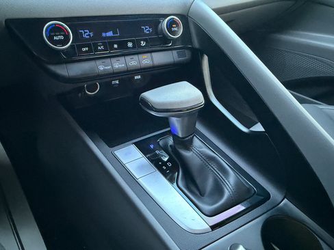 Used 2023 Hyundai Elantra SEL w/ Cargo Package image 16