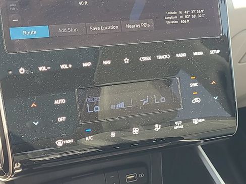 Used 2023 Hyundai Tucson Limited FWD image 22