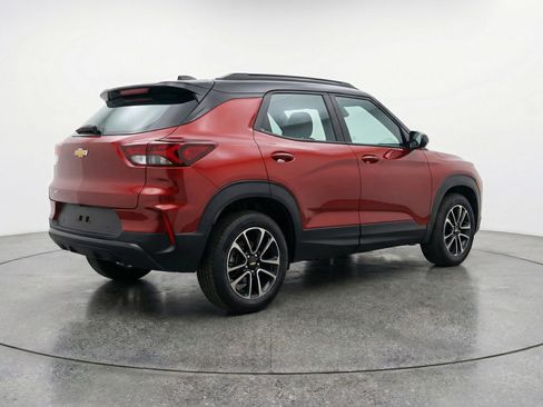 Used 2025 Chevrolet TrailBlazer LT image 9