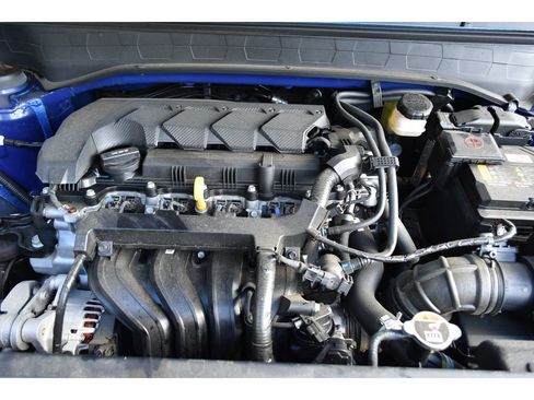 Used 2023 Hyundai Venue SEL w/ Cargo Package image 9