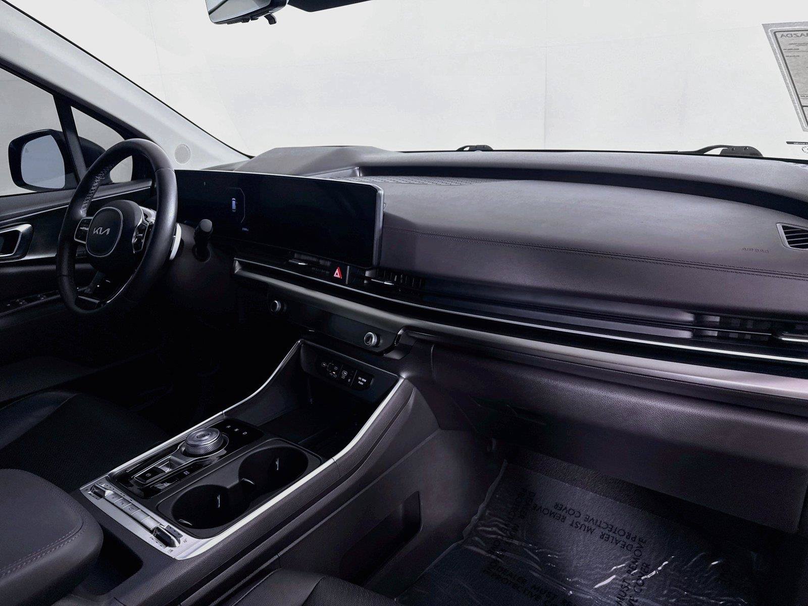 Used 2025 Kia Carnival SX Prestige FWD image 44