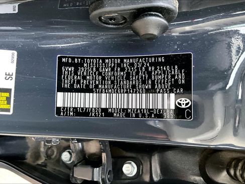 Used 2024 Toyota Corolla LE image 33