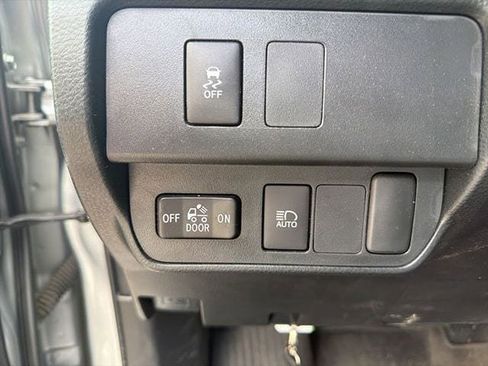 Certified 2023 Toyota Tacoma SR AWD/4WD image 6