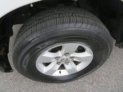 Used 2022 RAM 1500 Tradesman w/ Chrome Appearance Group image 10