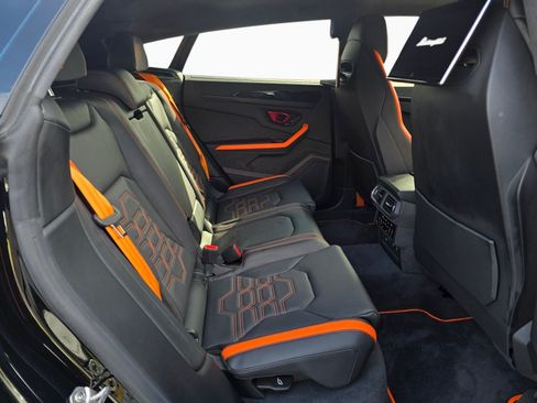 Used 2025 Lamborghini Urus SE AWD/4WD image 26