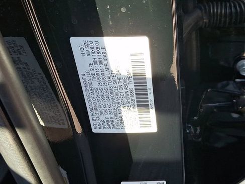 Certified 2025 Honda Pilot EX-L image 28