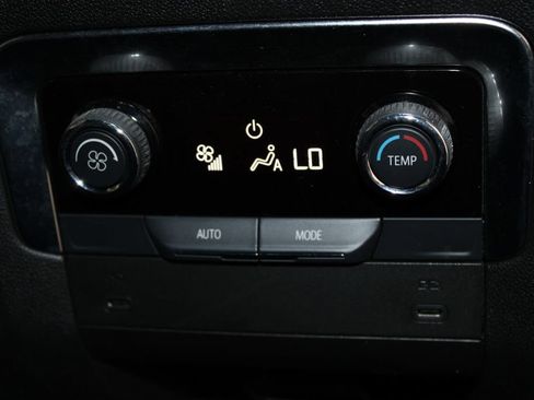 Used 2025 Chevrolet Tahoe LT AWD/4WD image 36