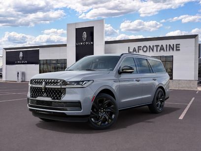 New 2027 Lincoln Navigator Reserve w/ Jet Appearance Package
