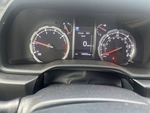 Used 2023 Toyota 4Runner TRD Off-Road Premium w/ Off Road Premium Plus Package AWD/4WD image 22