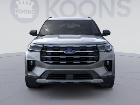 New 2026 Ford Explorer Active AWD/4WD image 8