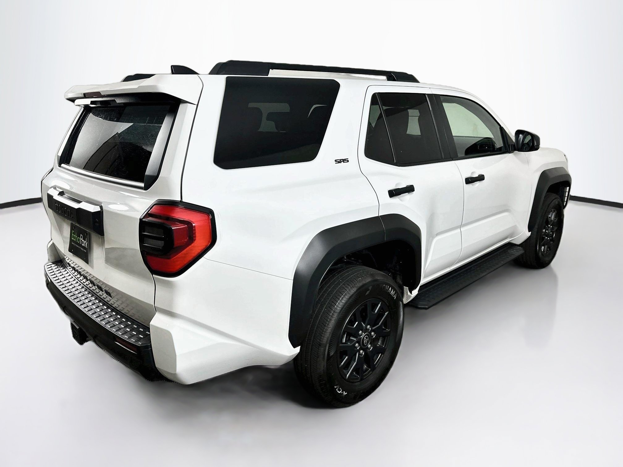 Used 2025 Toyota 4Runner SR5 AWD/4WD image 9