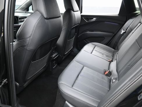 Used 2024 Audi Q4 e-tron Premium Plus w/ Premium Plus image 25