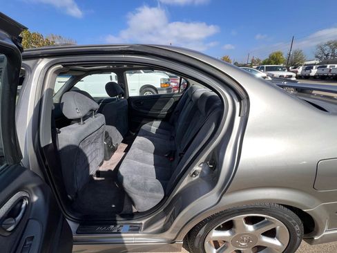 Used 2001 Nissan Maxima SE w/ (W08) Meridian Edition Pkg FWD image 12