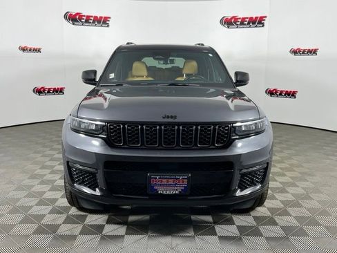 Used 2024 Jeep Grand Cherokee L Summit AWD/4WD image 4