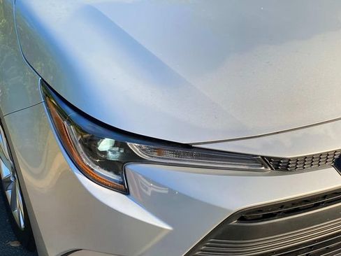 Used 2023 Toyota Corolla LE w/ LE Convenience Package FWD image 4