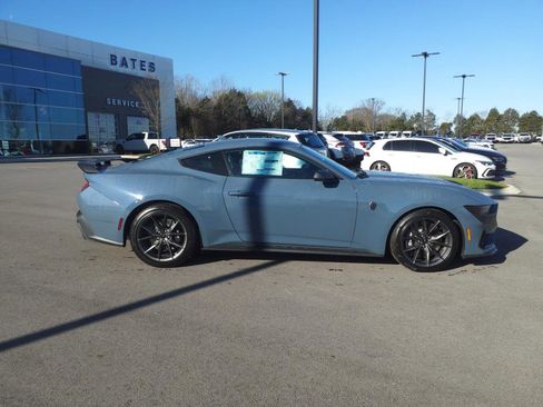 New 2025 Ford Mustang Dark Horse image 2