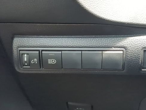 Used 2022 Toyota Corolla LE w/ LE Convenience Package FWD image 24