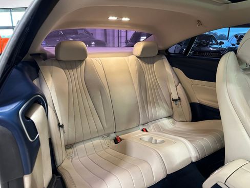 Used 2018 Mercedes-Benz E 400 Coupe image 44