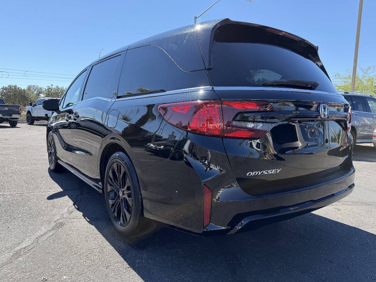 Used 2025 Honda Odyssey Sport-L image 5