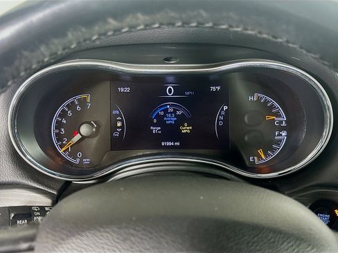 Used 2020 Jeep Grand Cherokee Laredo AWD/4WD image 19